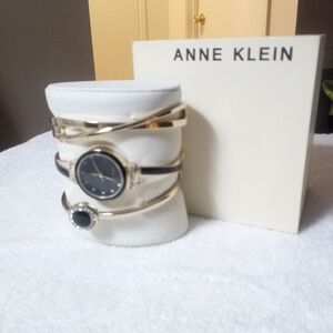 Anne Klein  Elegant Gold and Black Jewelry Set NWB